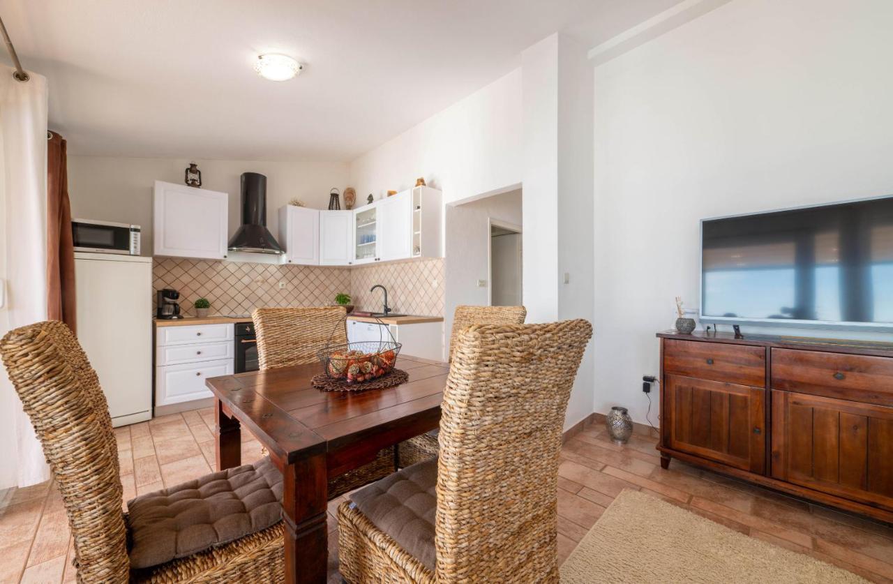 Apartment Busac Zaboric Bagian luar foto