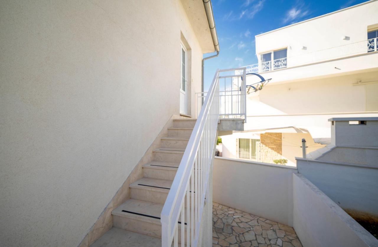 Apartment Busac Zaboric Bagian luar foto